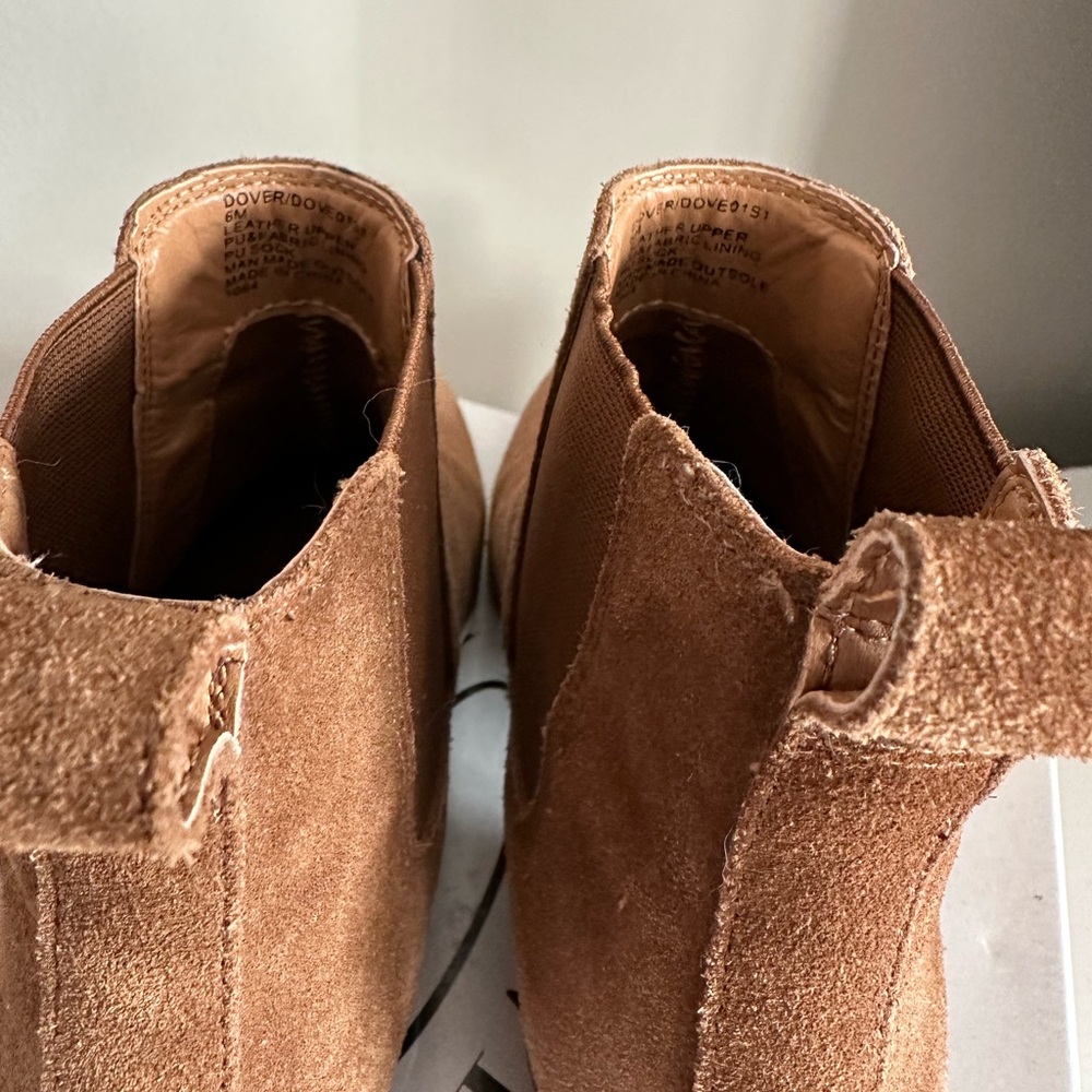 Booties 🤎 - Picture 8 of 9